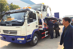 香洲区汽车道路救援拖车价格